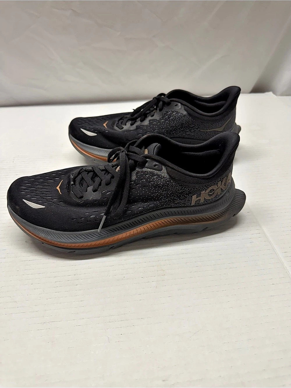 HOKA Kawana Women's Black & Orange US 9.5 NWT